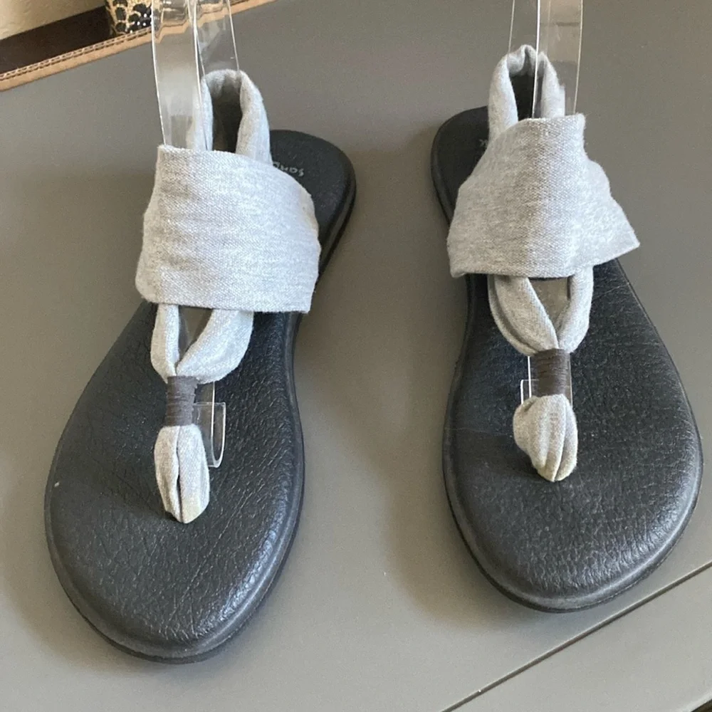 Sanuk Women's Size 9 Yoga Sling 2 Grey Stretch Knit Flip Flop Slippers Beach